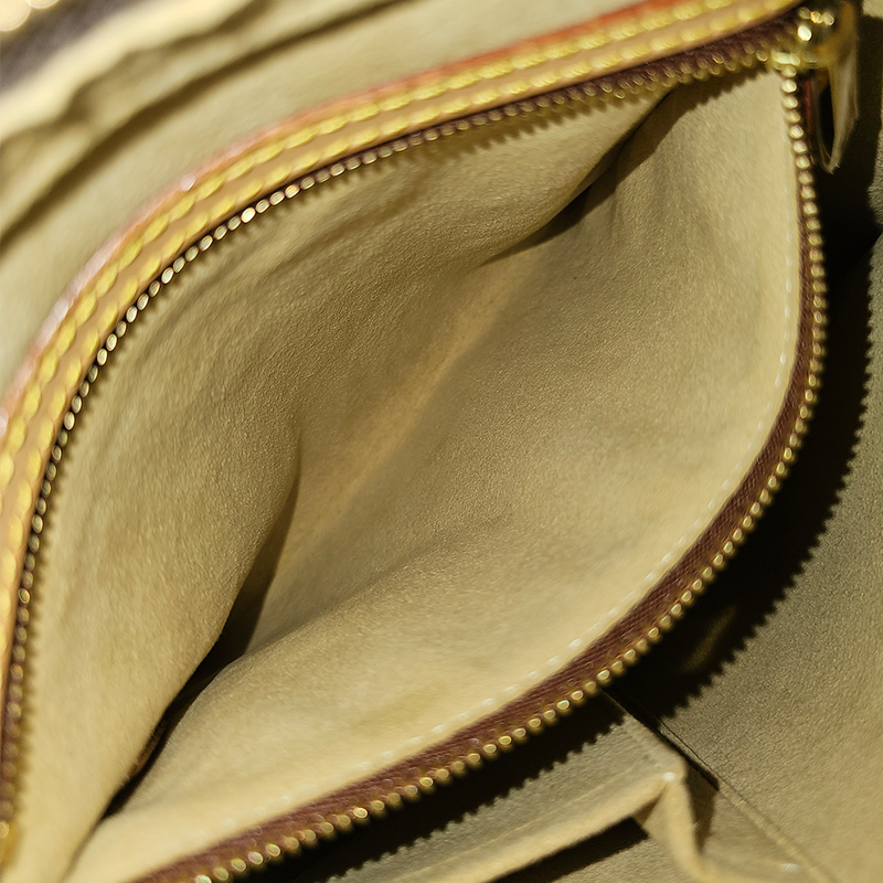 MONOGRAM CANVAS LOOPING MM