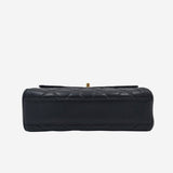 SORT CAVIAR SQUARE FLAP BAG