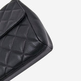 SORT CAVIAR SQUARE FLAP BAG