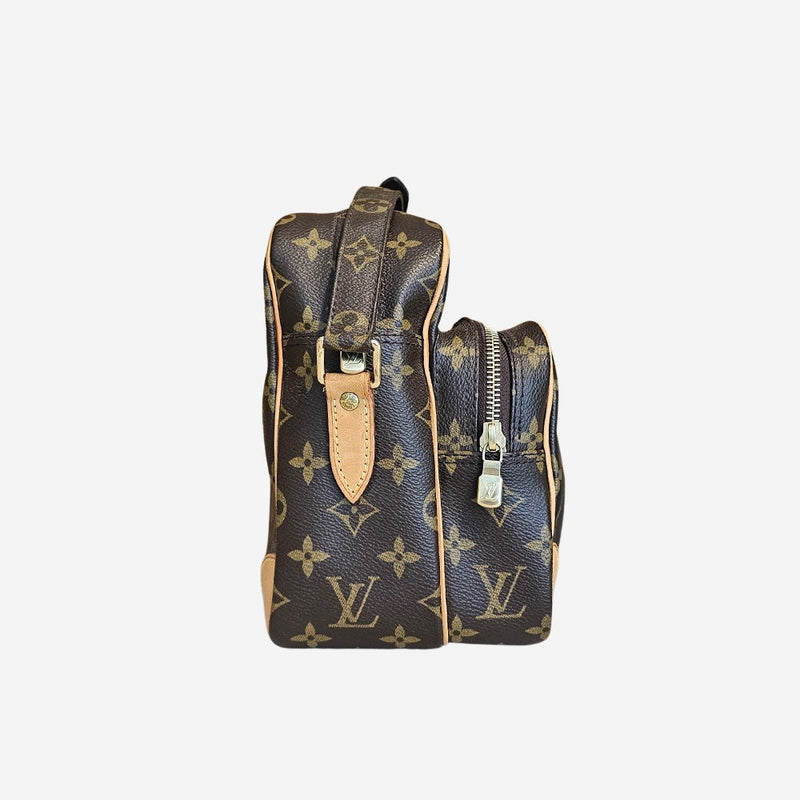 MONOGRAM CANVAS NILE MM