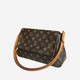 MONOGRAM CANVAS LOOPING PM