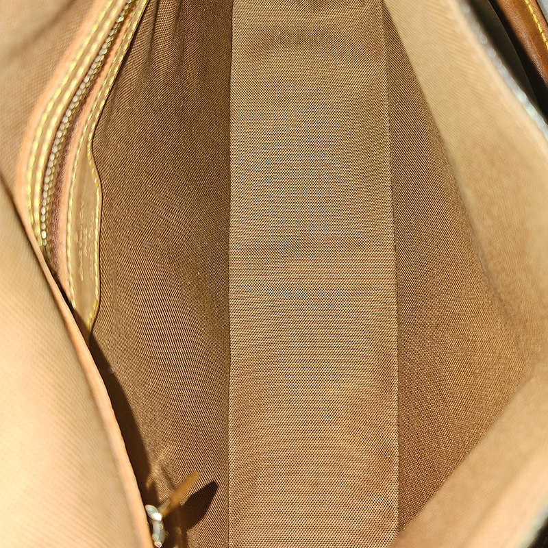 MONOGRAM CANVAS LOOPING PM