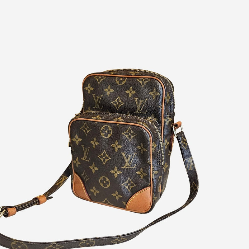 MONOGRAM CANVAS AMAZONE