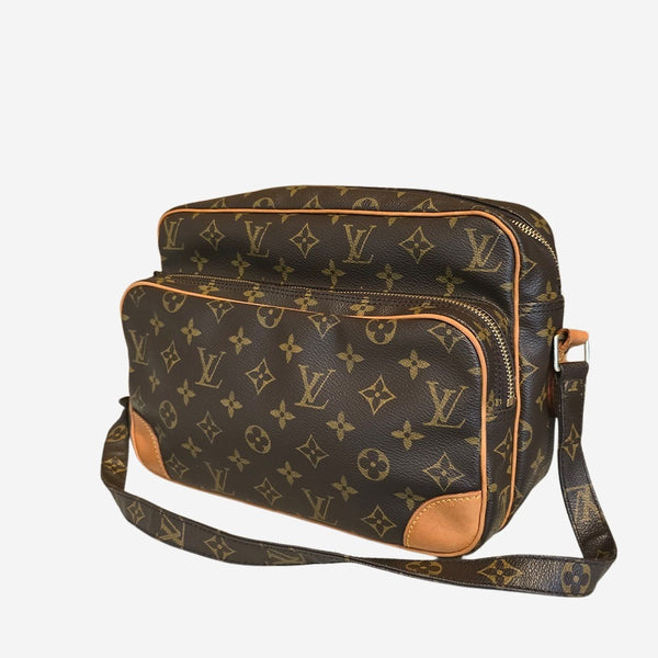 MONOGRAM CANVAS NILE MM