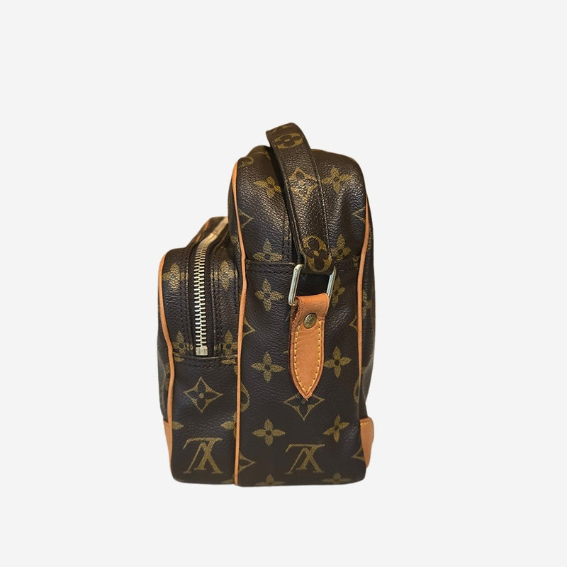 MONOGRAM CANVAS NILE MM