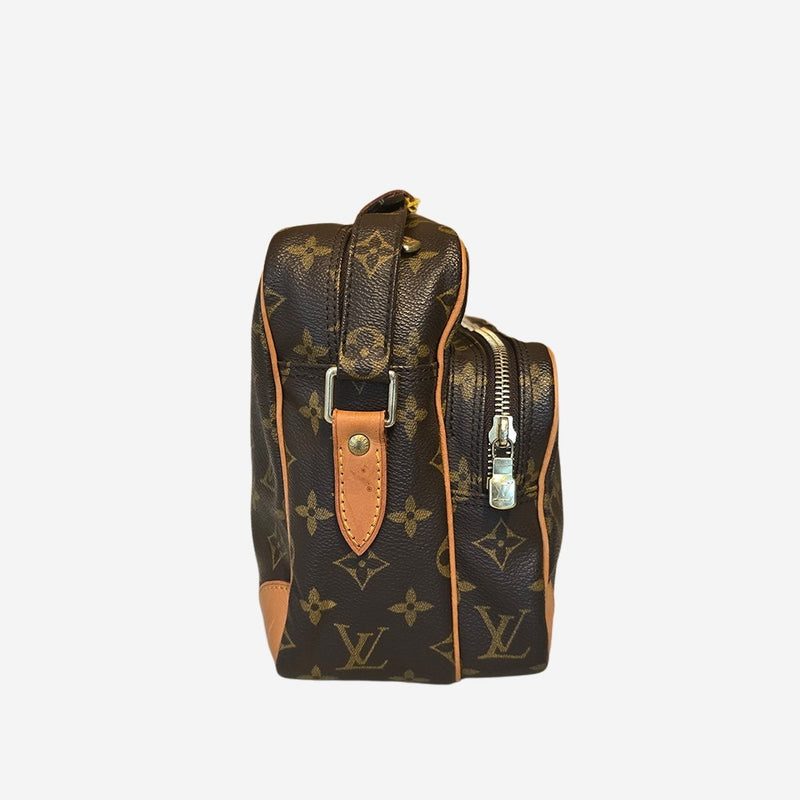 MONOGRAM CANVAS NILE MM