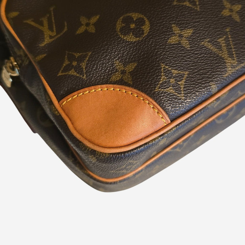 MONOGRAM CANVAS NILE MM