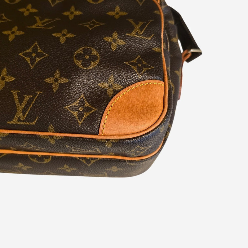 MONOGRAM CANVAS NILE MM