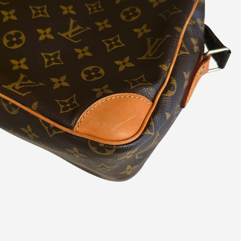 MONOGRAM CANVAS NILE MM