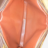 MONOGRAM CANVAS NILE MM