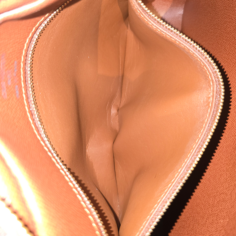 MONOGRAM CANVAS NILE MM