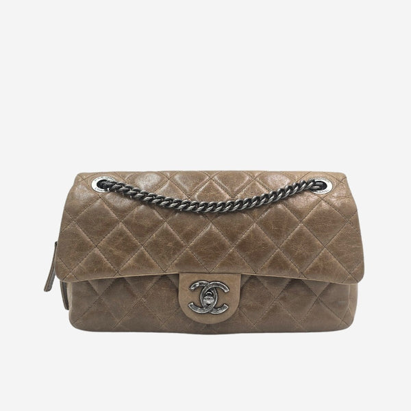 MEDIUM Aged calfskin EASY FLAP BAG