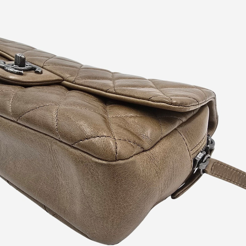 MEDIUM Aged calfskin EASY FLAP BAG