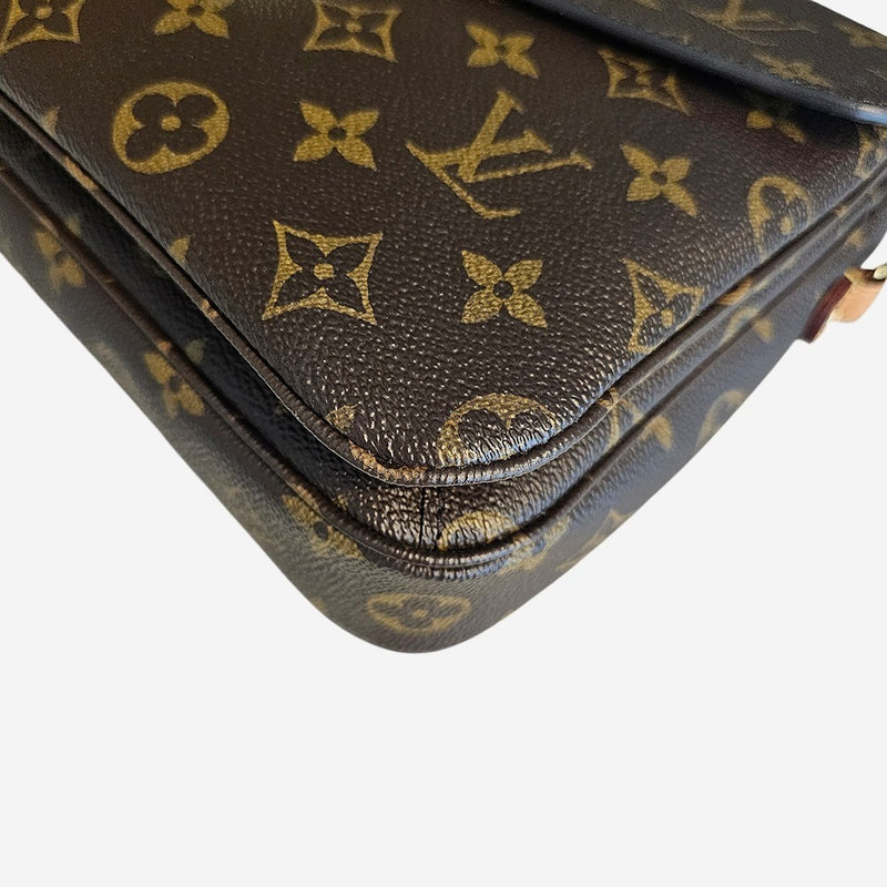 Monogram Canvas Pochette Metis