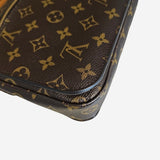 Monogram Canvas Pochette Metis