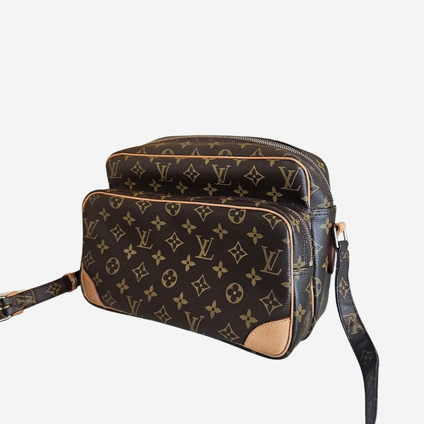 MONOGRAM CANVAS NILE MM