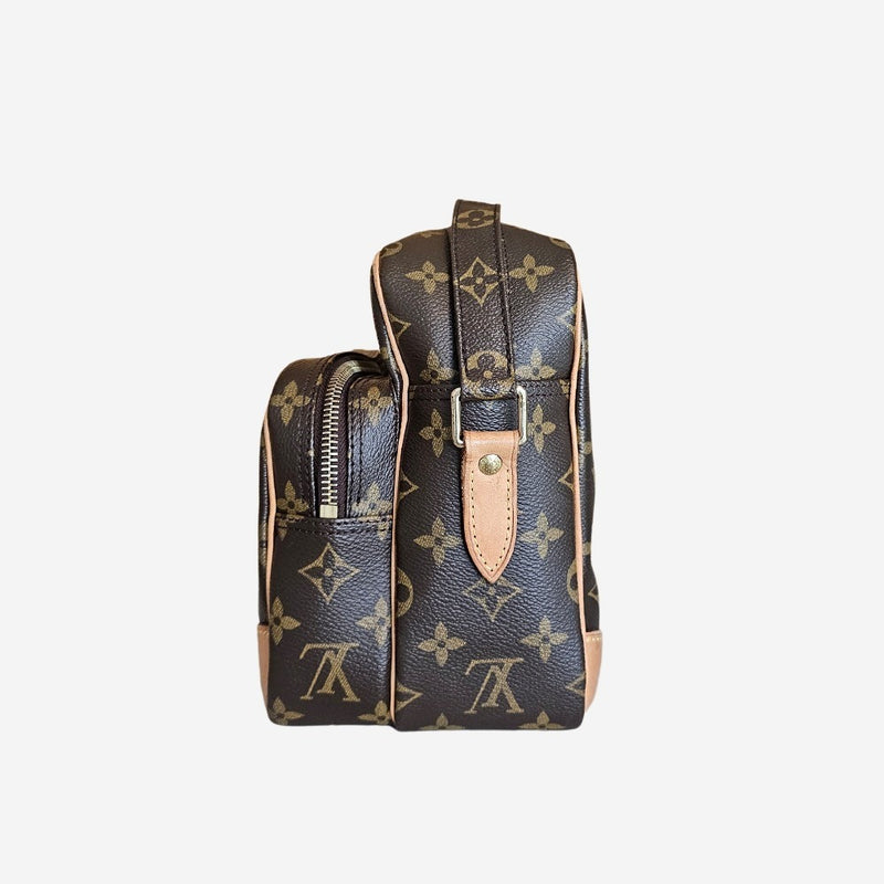 MONOGRAM CANVAS NILE MM