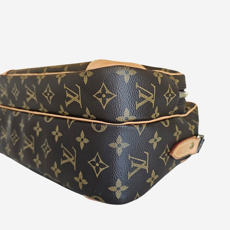 MONOGRAM CANVAS NILE MM