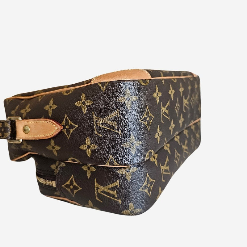 MONOGRAM CANVAS NILE MM