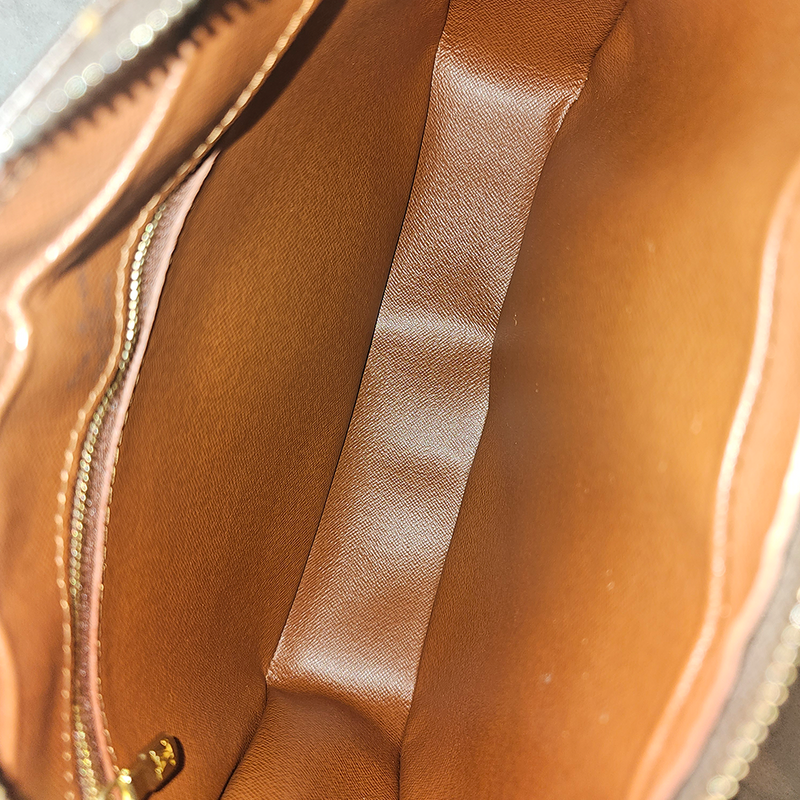 MONOGRAM CANVAS NILE MM