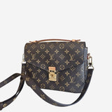 Monogram Canvas Pochette Metis