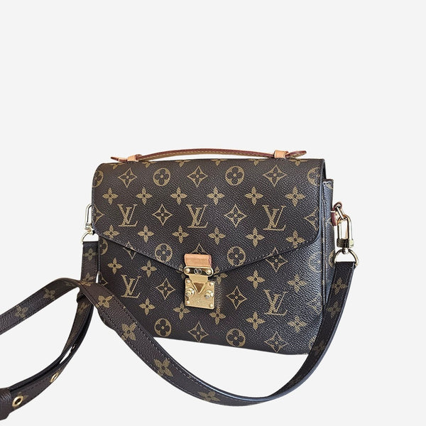 Monogram Canvas Pochette Metis
