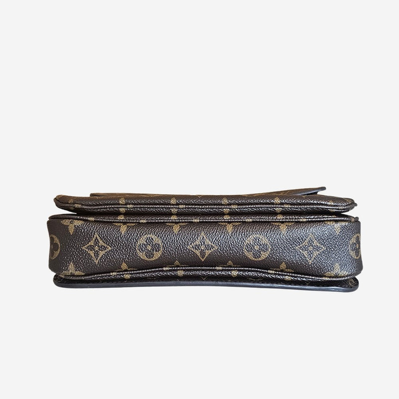 Monogram Canvas Pochette Metis