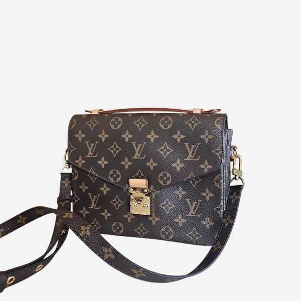 Monogram Canvas Pochette Metis