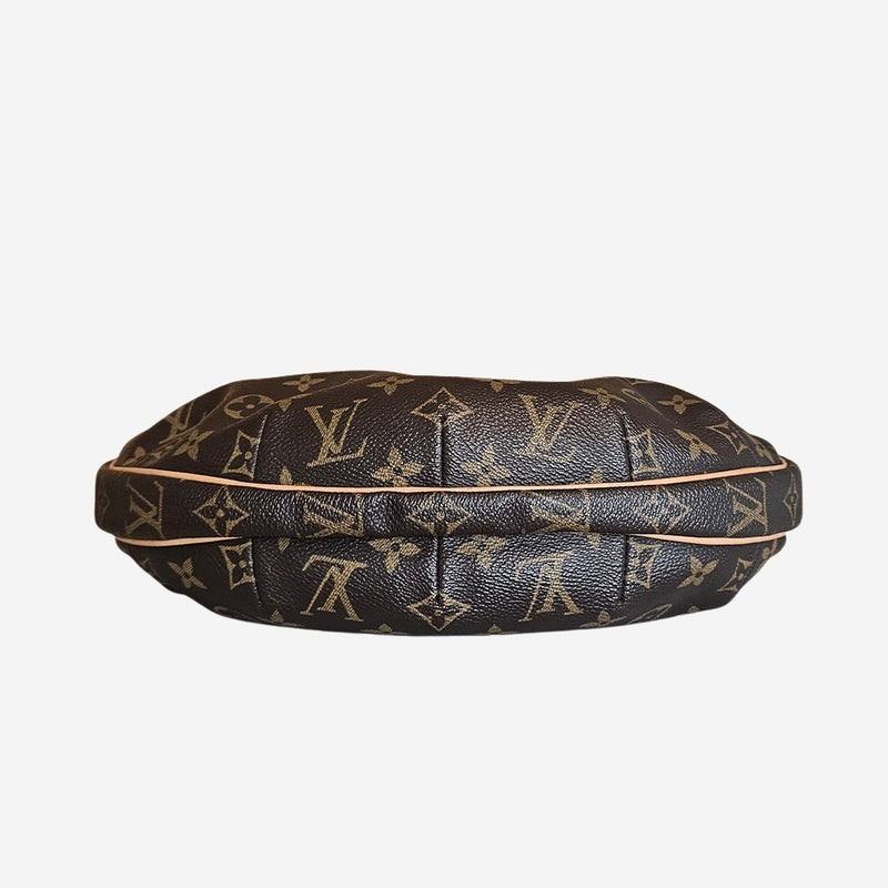 MONOGRAM CANVAS CROISSANT MM