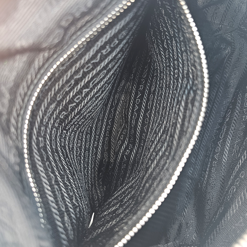 NYLON CROSSBODY