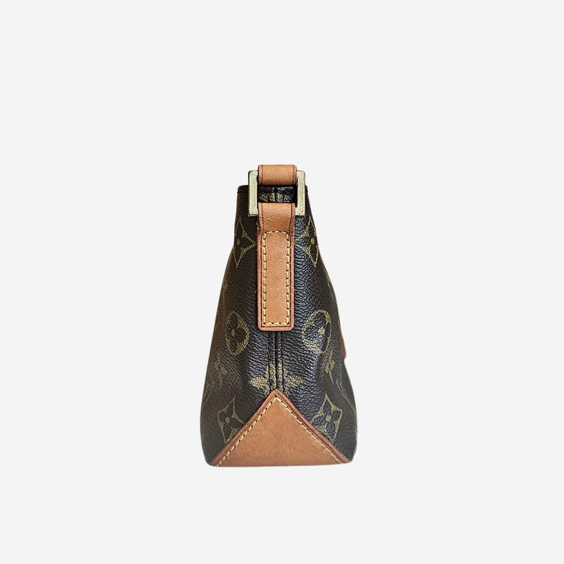 MONOGRAM CANVAS TROTTEUR