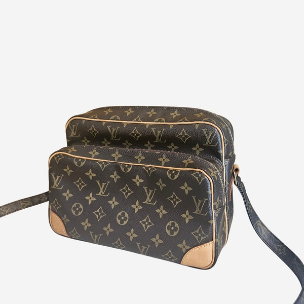 MONOGRAM CANVAS NILE MM