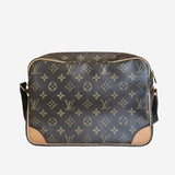 MONOGRAM CANVAS NILE MM