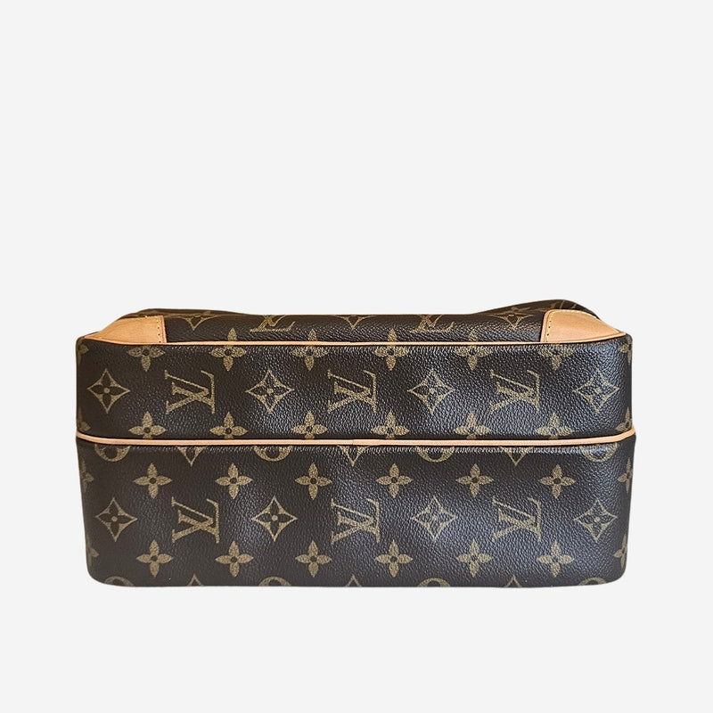 MONOGRAM CANVAS NILE MM