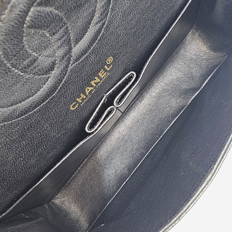 MEDIUM SORT CAVIAR CLASSIC DOUBLE FLAP