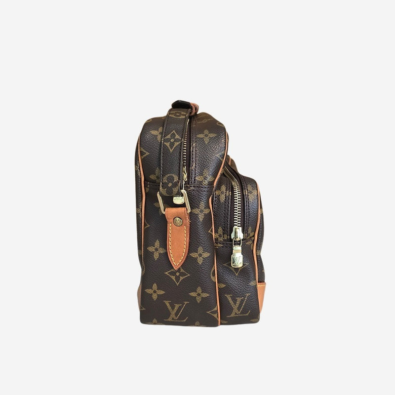MONOGRAM CANVAS NILE MM