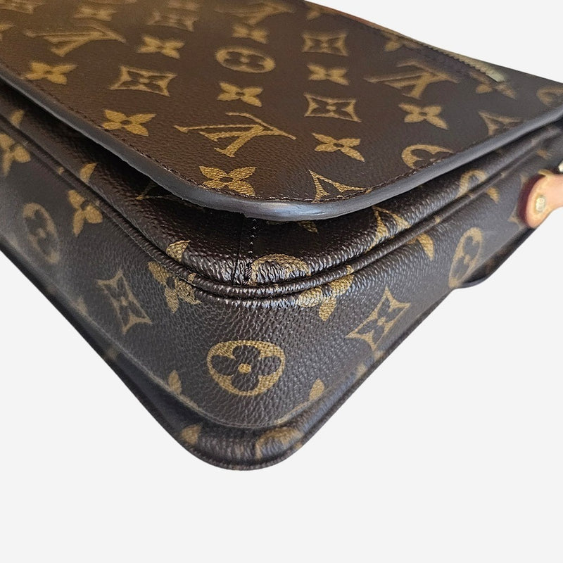 Monogram Canvas Pochette metis