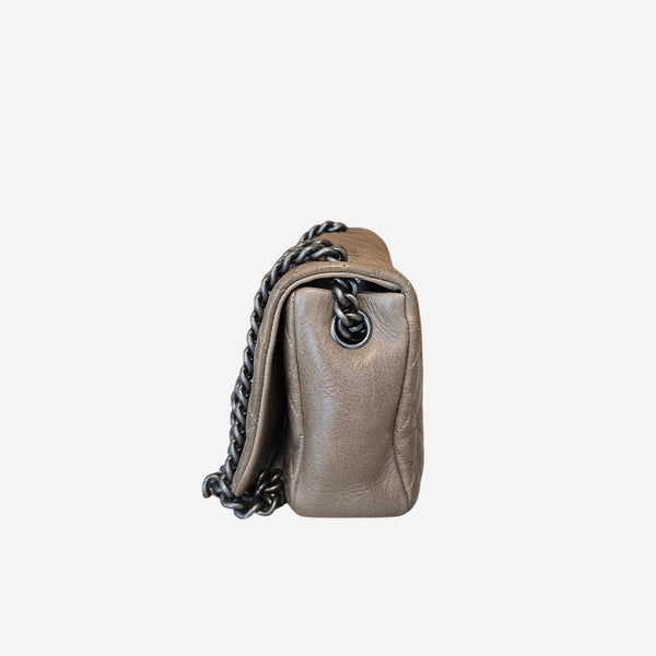 Aged calfskin nameplate full flap