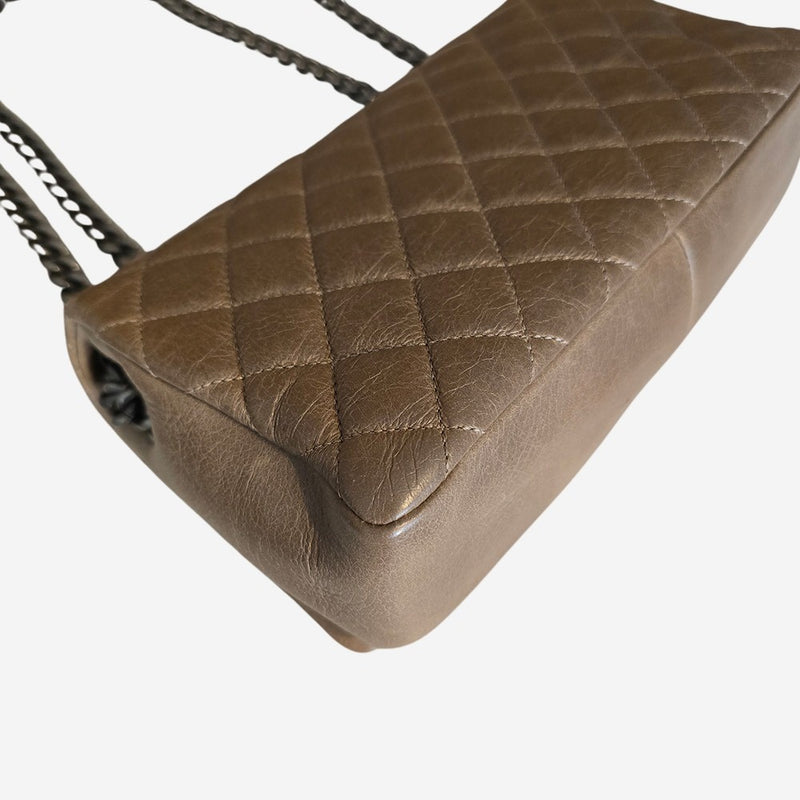 Aged calfskin nameplate full flap