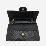 CLASSIC DOUBLE FLAP MEDIUM