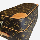 MONOGRAM CANVAS NILE MM