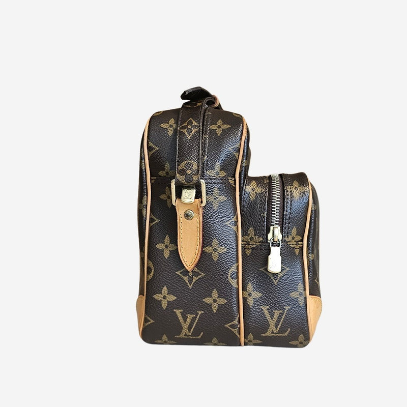 MONOGRAM CANVAS NILE MM