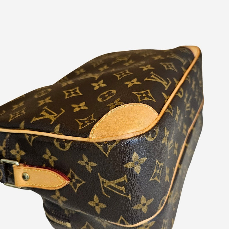 MONOGRAM CANVAS NILE MM