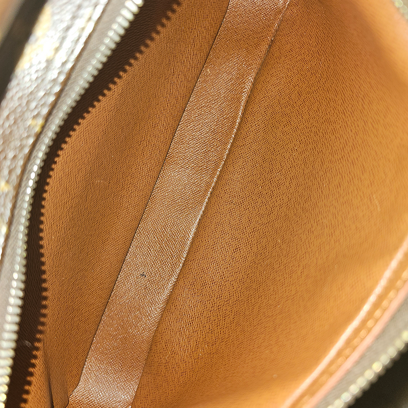 MONOGRAM CANVAS NILE MM
