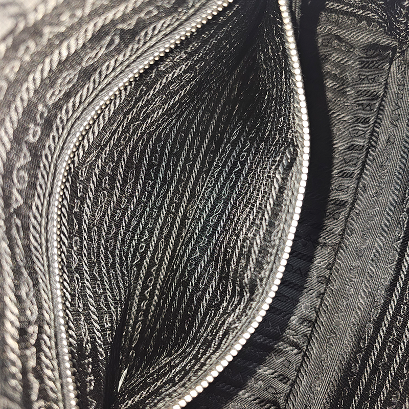 SORT NYLON CROSSBODY
