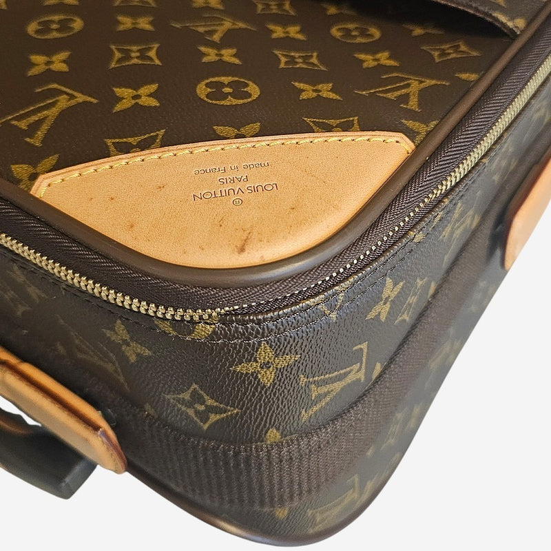 Monogram Canvas vintage Pegasus 55