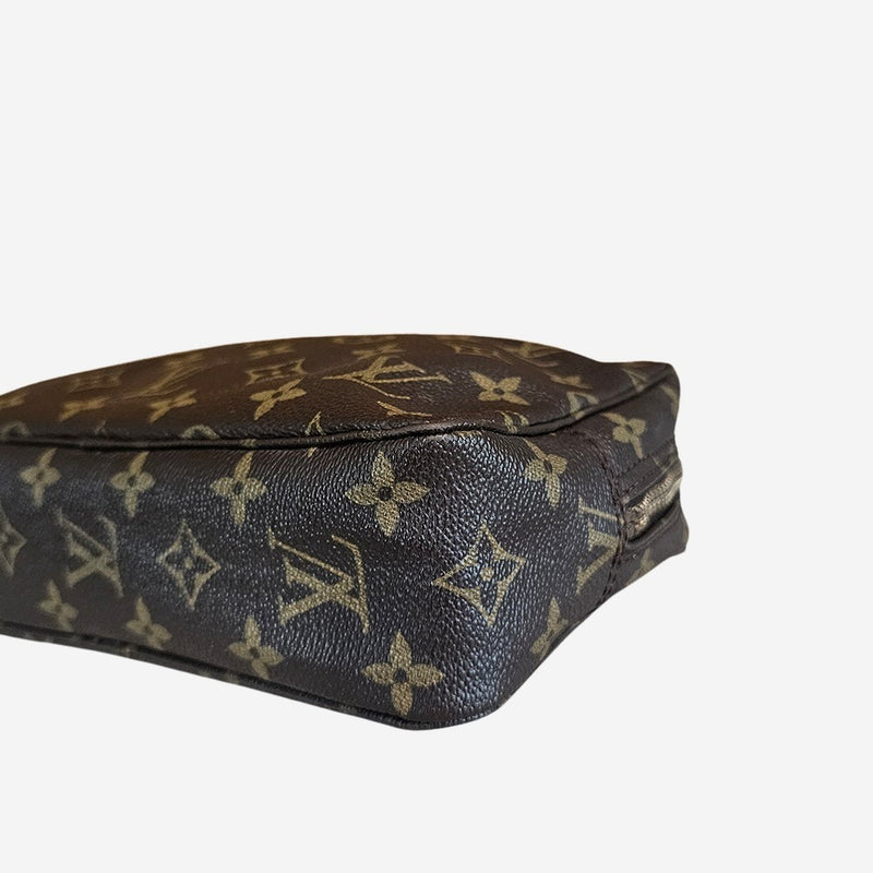 Monogram Canvas Trousse Toilette 23