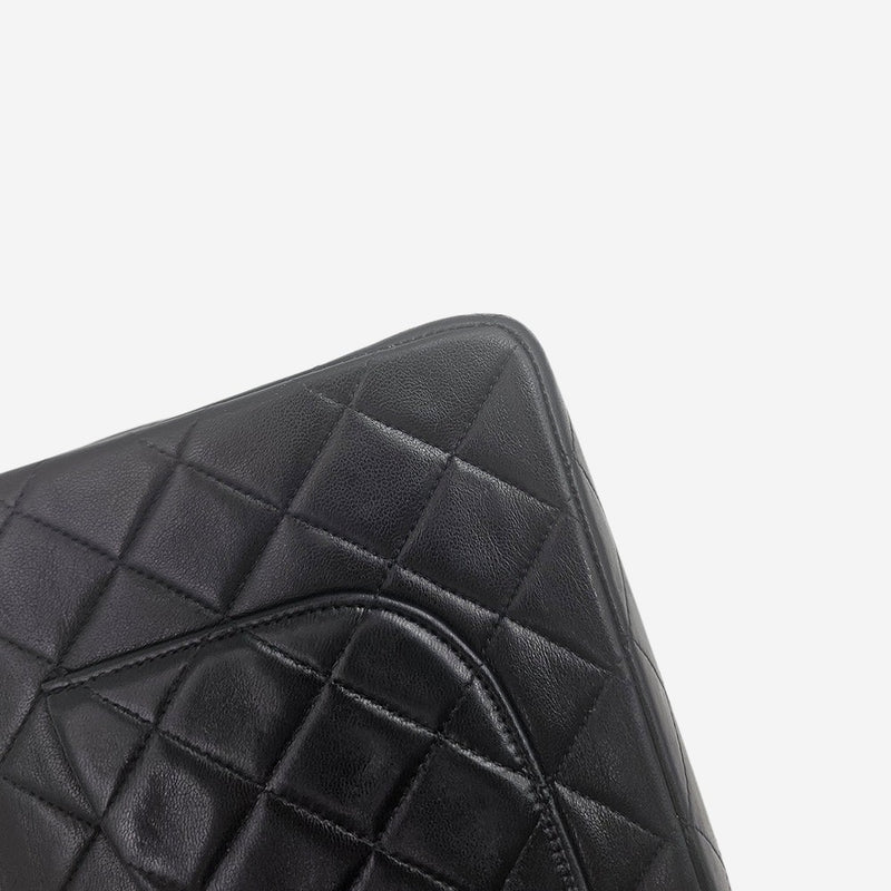 CLASSIC DOUBLE FLAP MEDIUM