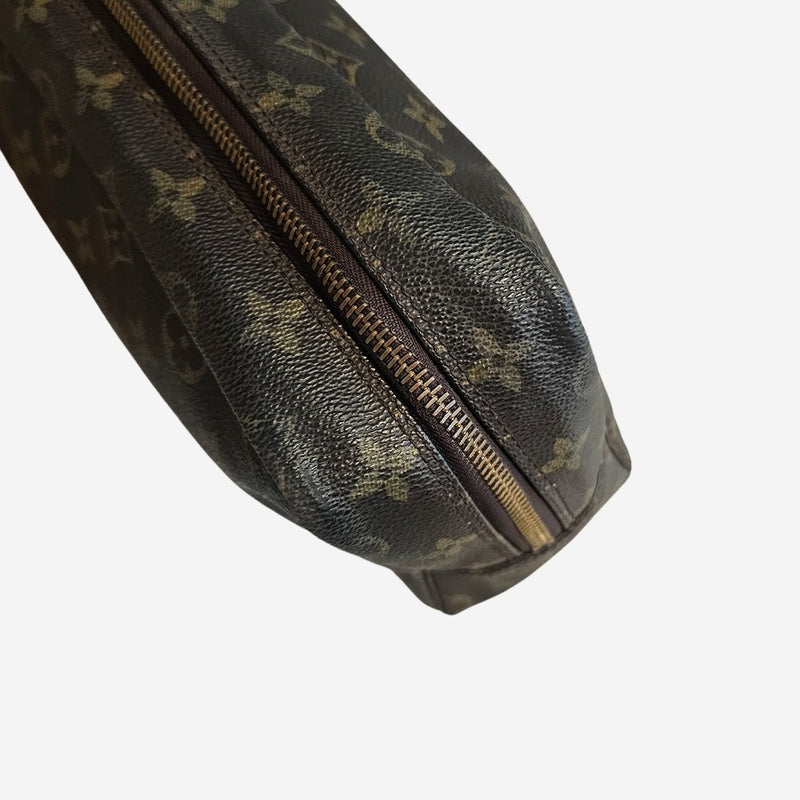 Monogram Canvas Trousse Toilette 28