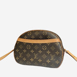 MONOGRAM CANVAS BLOIS